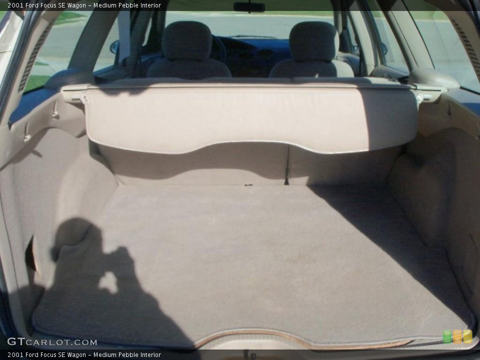 Medium Pebble Interior Trunk for the 2001 Ford Focus SE Wagon #39169334