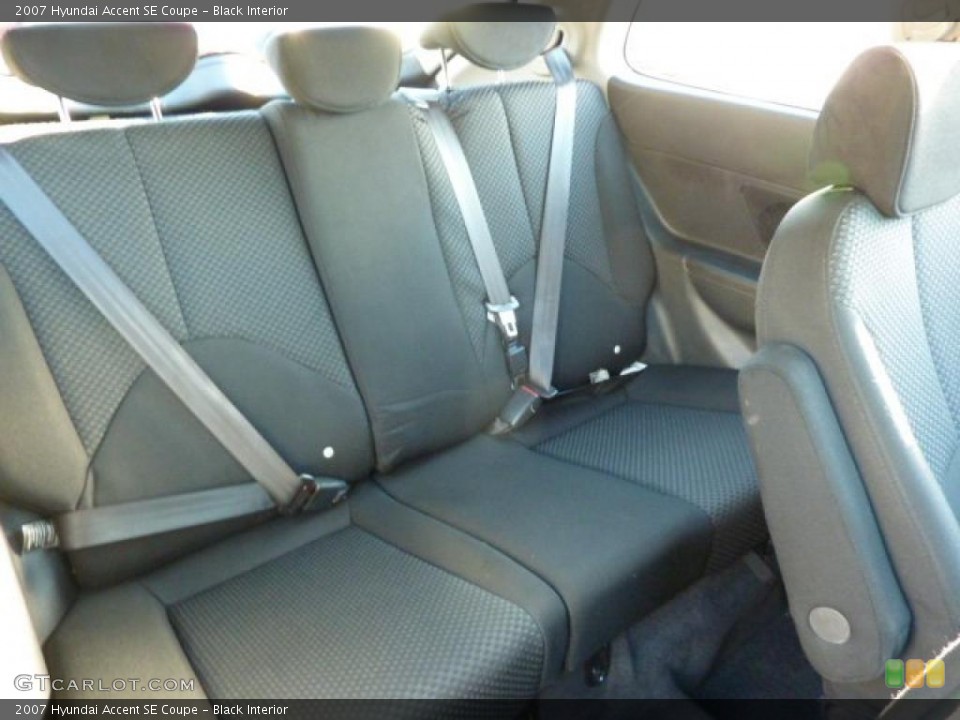 Black Interior Photo for the 2007 Hyundai Accent SE Coupe #39171490