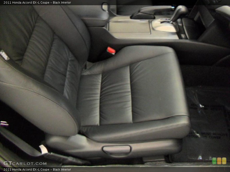 Black Interior Photo for the 2011 Honda Accord EX-L Coupe #39171534