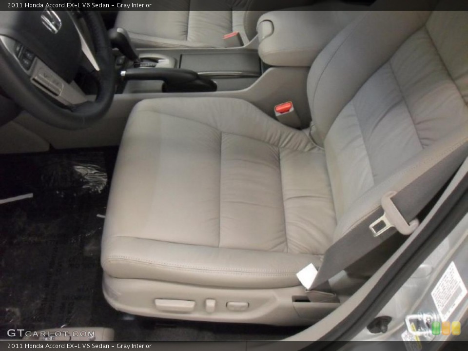 Gray Interior Photo for the 2011 Honda Accord EX-L V6 Sedan #39172378