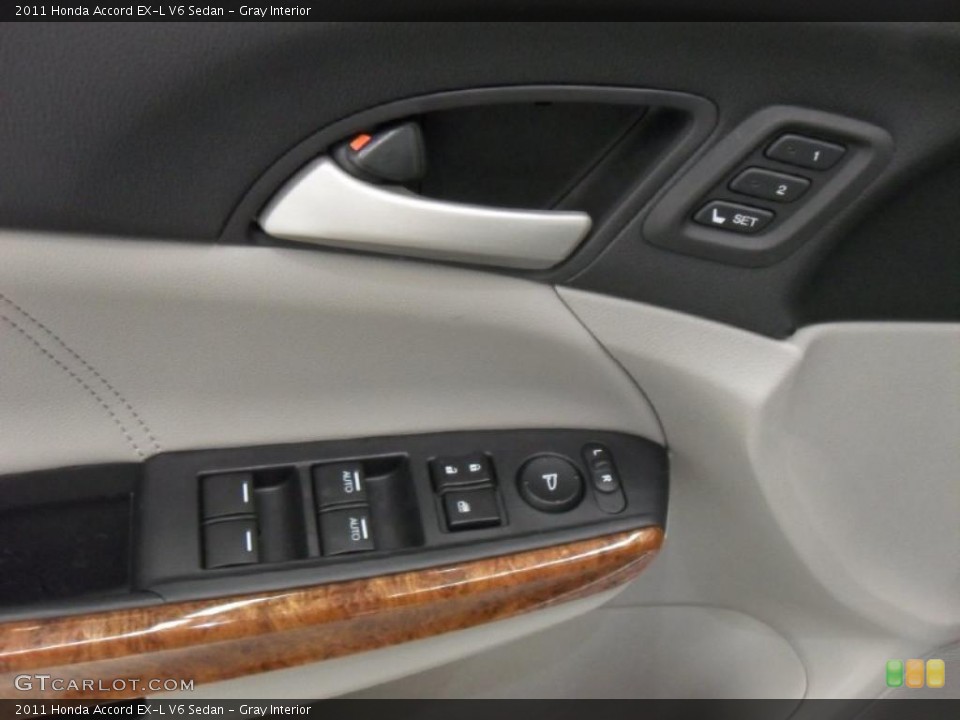 Gray Interior Controls for the 2011 Honda Accord EX-L V6 Sedan #39172418