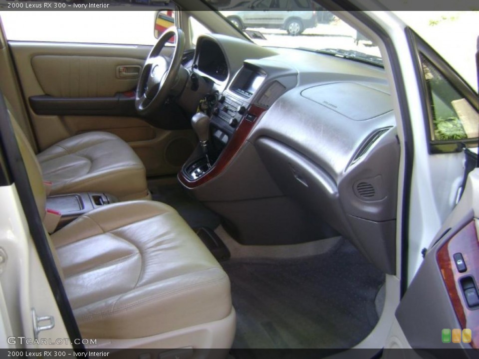Ivory Interior Dashboard for the 2000 Lexus RX 300 #39172686