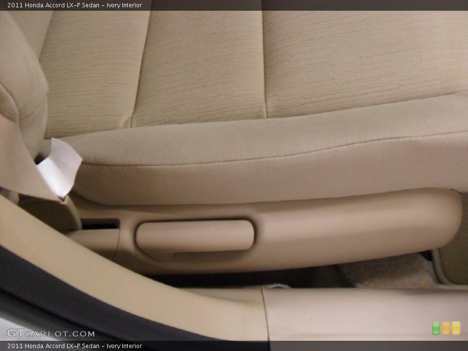 Ivory Interior Photo for the 2011 Honda Accord LX-P Sedan #39174058