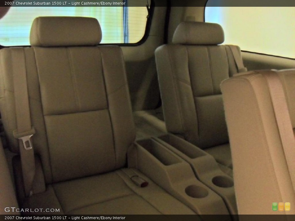 Light Cashmere/Ebony Interior Photo for the 2007 Chevrolet Suburban 1500 LT #39177415