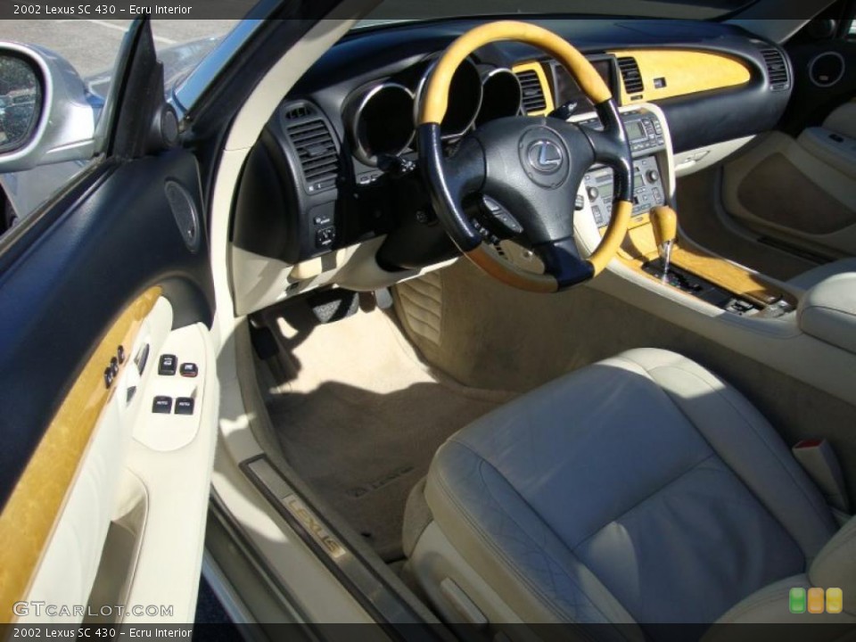 Ecru Interior Photo for the 2002 Lexus SC 430 #39178125
