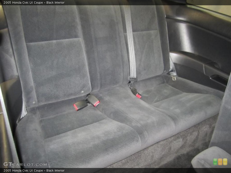 Black Interior Photo for the 2005 Honda Civic LX Coupe #39178755