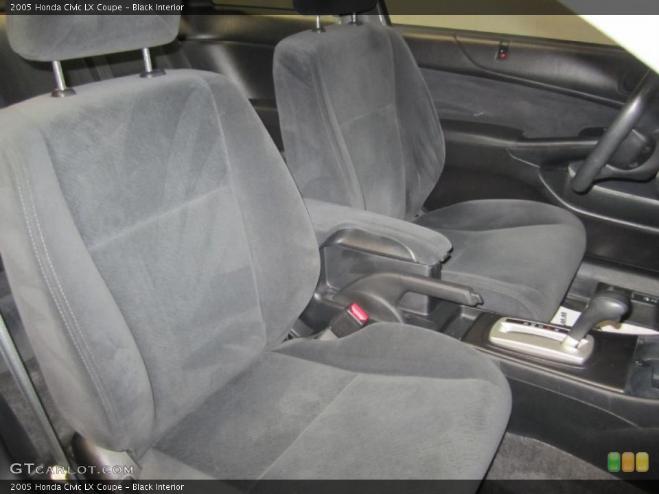 Black Interior Photo for the 2005 Honda Civic LX Coupe #39178775