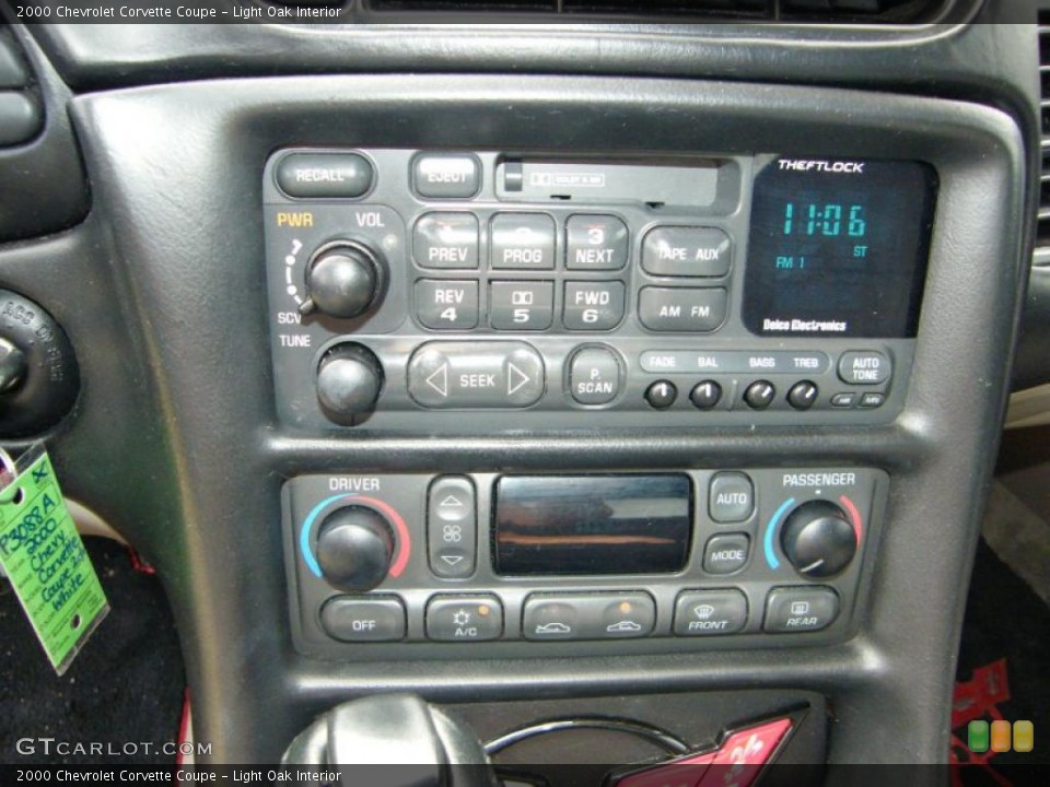 Light Oak Interior Controls for the 2000 Chevrolet Corvette Coupe #39180015