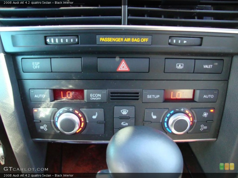 Black Interior Controls for the 2008 Audi A6 4.2 quattro Sedan #39181135