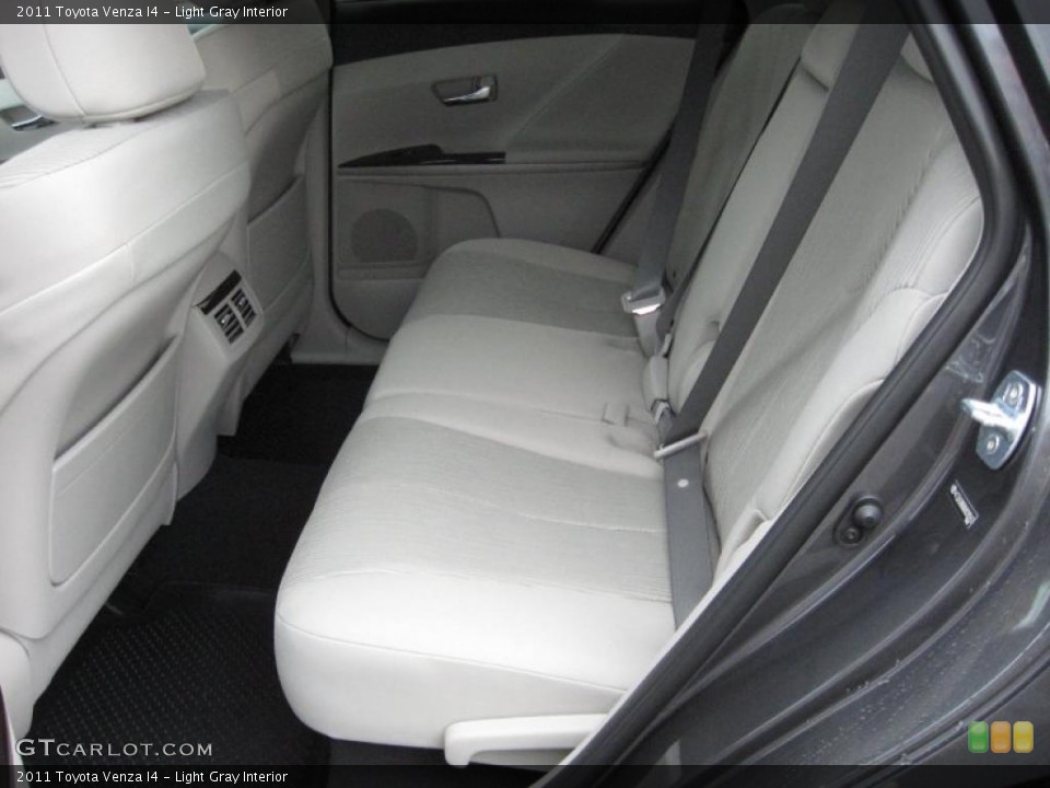 Light Gray Interior Photo for the 2011 Toyota Venza I4 #39181343