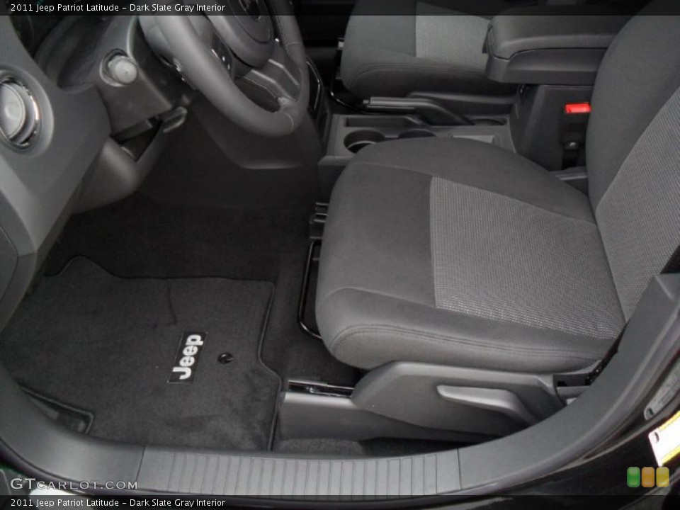 Dark Slate Gray Interior Photo for the 2011 Jeep Patriot Latitude #39182559