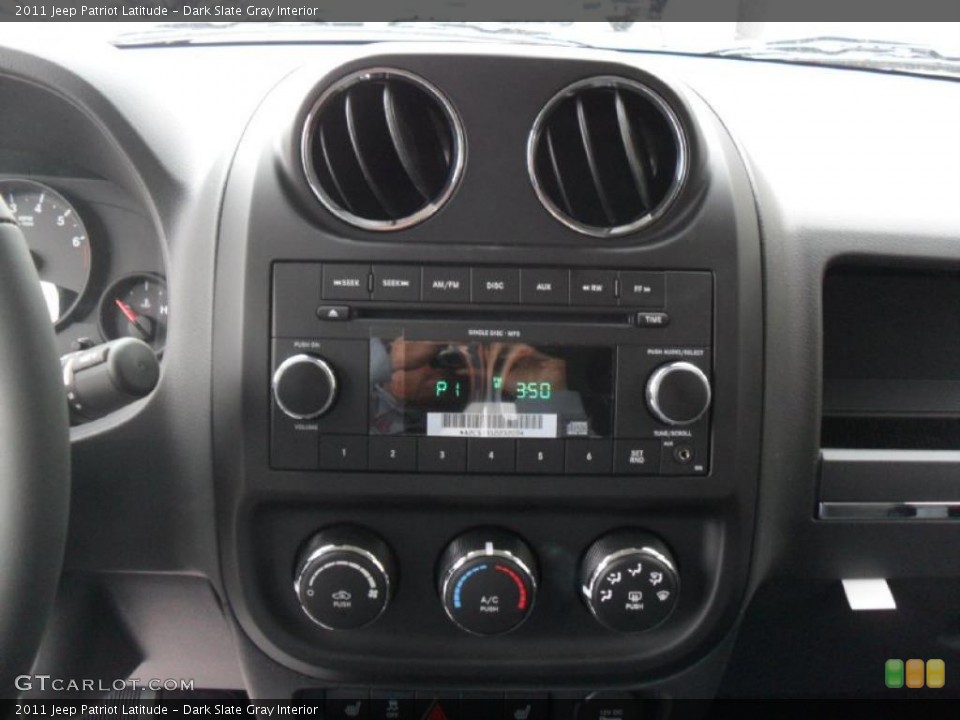 Dark Slate Gray Interior Controls for the 2011 Jeep Patriot Latitude #39182619