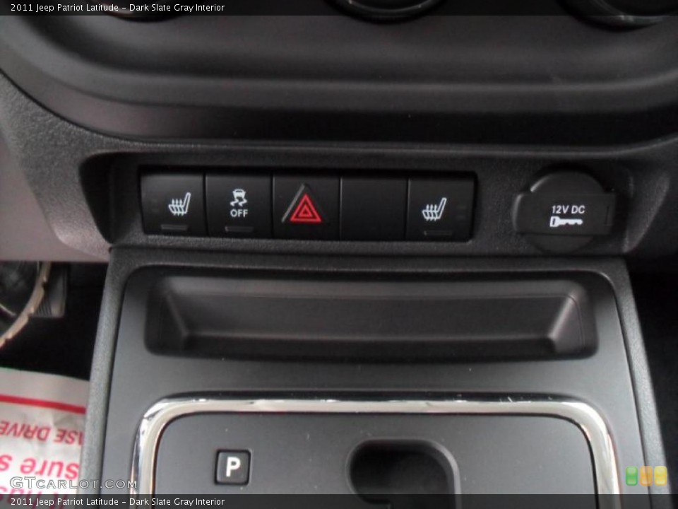 Dark Slate Gray Interior Controls for the 2011 Jeep Patriot Latitude #39182635