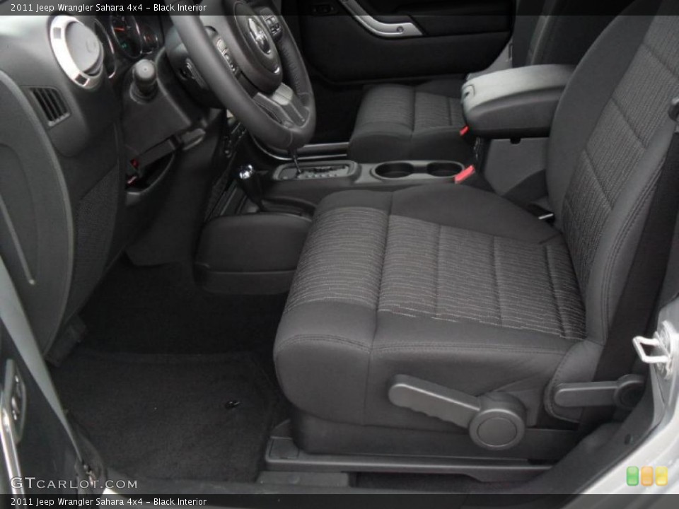 Black Interior Photo for the 2011 Jeep Wrangler Sahara 4x4 #39182971