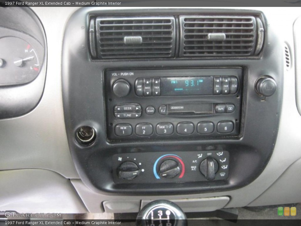 Medium Graphite Interior Controls for the 1997 Ford Ranger XL Extended Cab #39183767