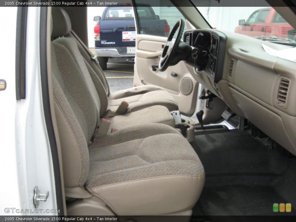 Tan Interior Photo for the 2005 Chevrolet Silverado 1500 Regular Cab 4x4 #39184063
