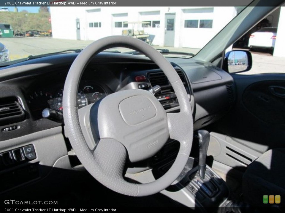 Medium Gray Interior Steering Wheel for the 2001 Chevrolet Tracker LT Hardtop 4WD #39184579