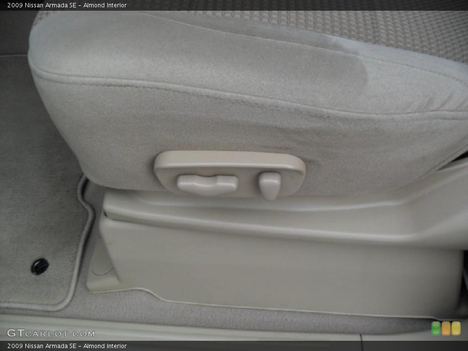 Almond Interior Photo for the 2009 Nissan Armada SE #39187443