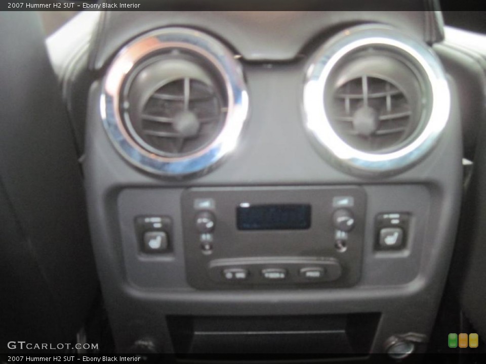 Ebony Black Interior Controls for the 2007 Hummer H2 SUT #39188367