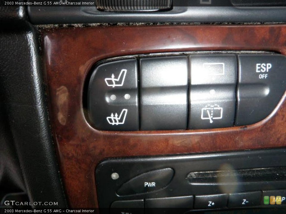Charcoal Interior Controls for the 2003 Mercedes-Benz G 55 AMG #39188671