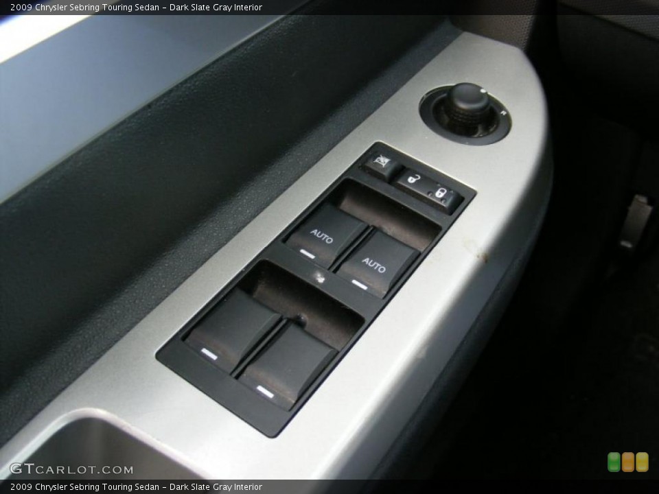 Dark Slate Gray Interior Controls for the 2009 Chrysler Sebring Touring Sedan #39191035