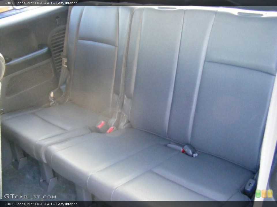 Gray Interior Photo for the 2003 Honda Pilot EX-L 4WD #39191523