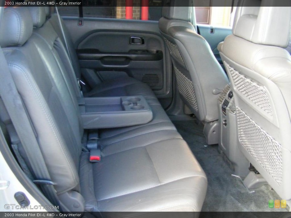 Gray Interior Photo for the 2003 Honda Pilot EX-L 4WD #39191555