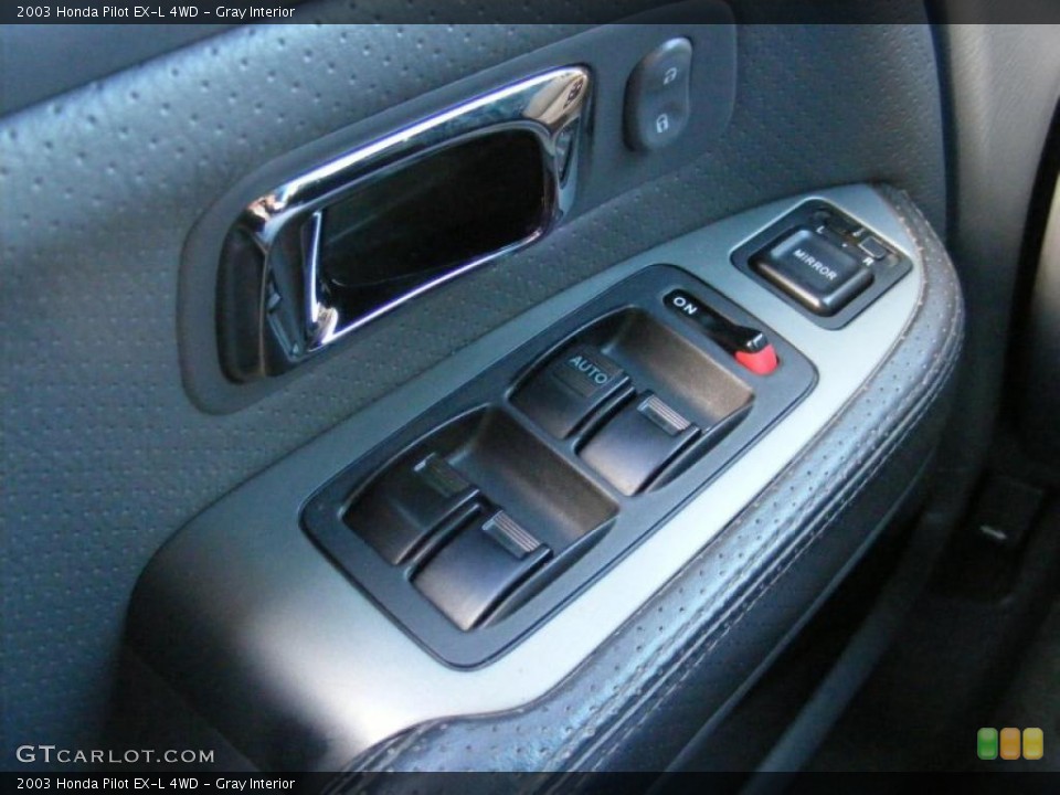 Gray Interior Controls for the 2003 Honda Pilot EX-L 4WD #39191715