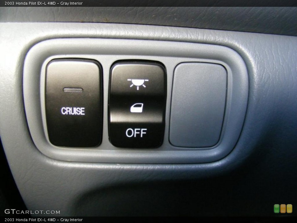 Gray Interior Controls for the 2003 Honda Pilot EX-L 4WD #39191731