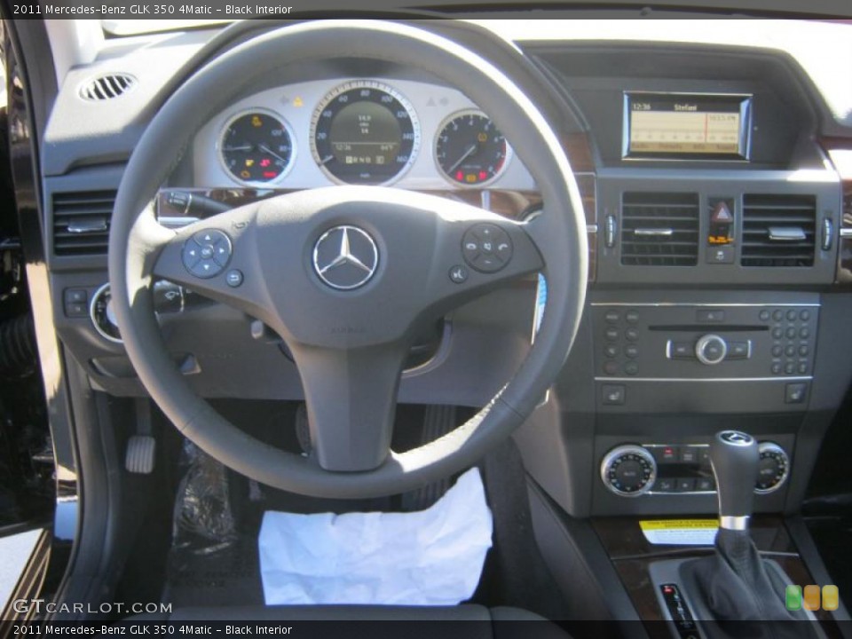 Black Interior Dashboard for the 2011 Mercedes-Benz GLK 350 4Matic #39194607