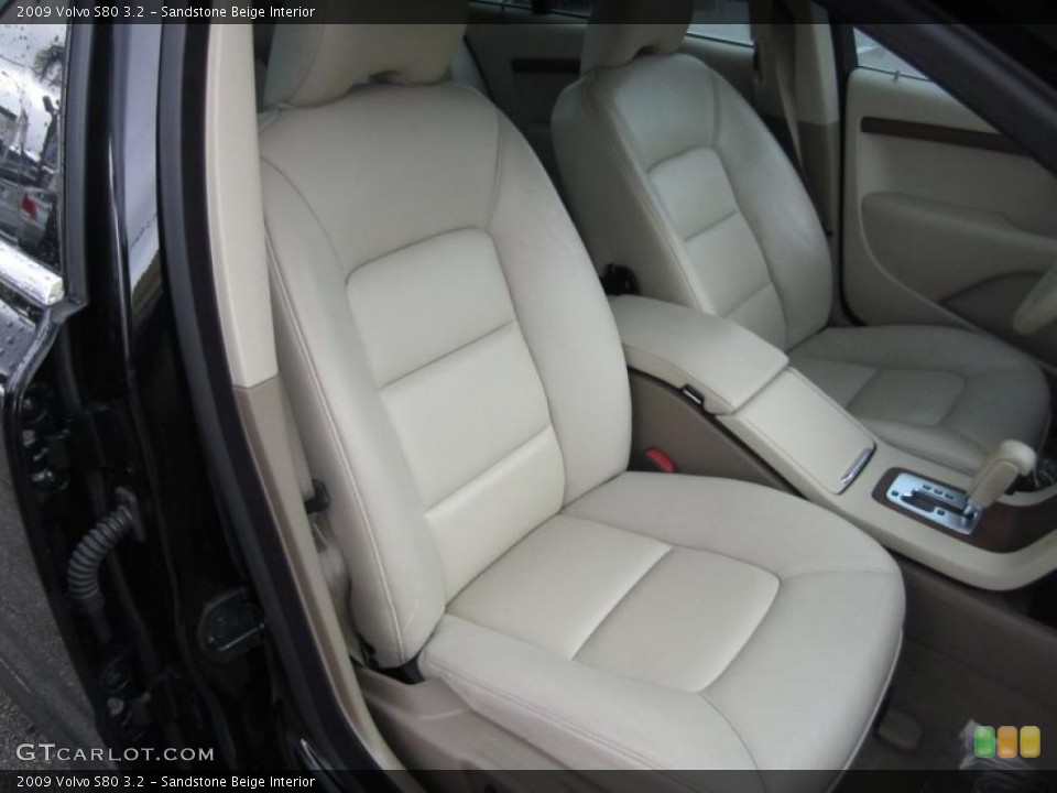 Sandstone Beige Interior Photo for the 2009 Volvo S80 3.2 #39194859