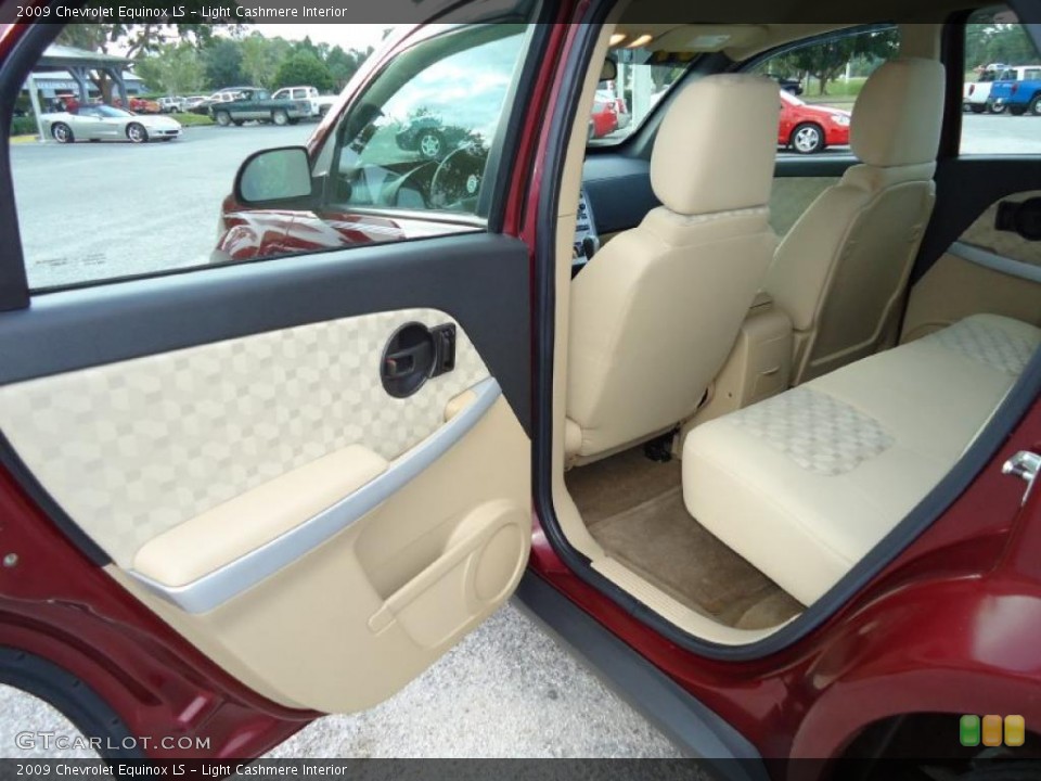 Light Cashmere Interior Photo for the 2009 Chevrolet Equinox LS #39196479