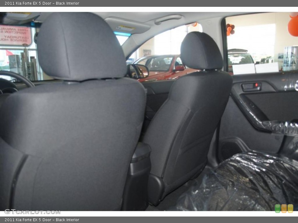 Black Interior Photo for the 2011 Kia Forte EX 5 Door #39197007