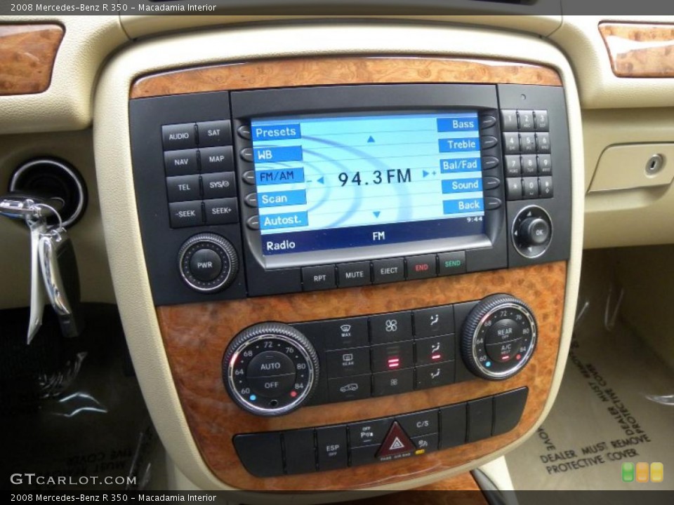 Macadamia Interior Controls for the 2008 Mercedes-Benz R 350 #39198039