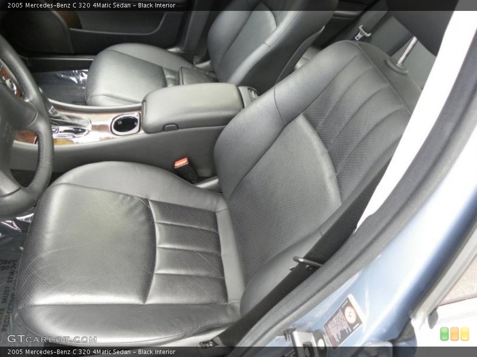 Black Interior Photo for the 2005 Mercedes-Benz C 320 4Matic Sedan #39198967
