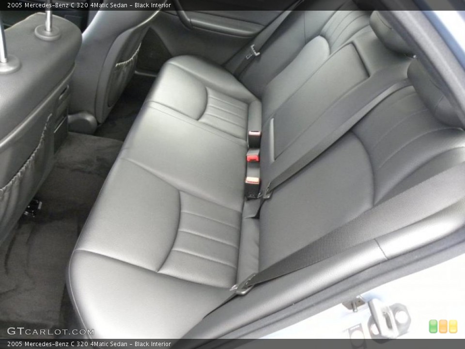 Black Interior Photo for the 2005 Mercedes-Benz C 320 4Matic Sedan #39198997