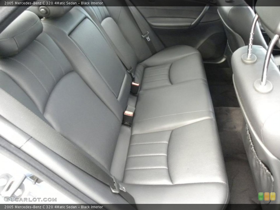 Black Interior Photo for the 2005 Mercedes-Benz C 320 4Matic Sedan #39199055