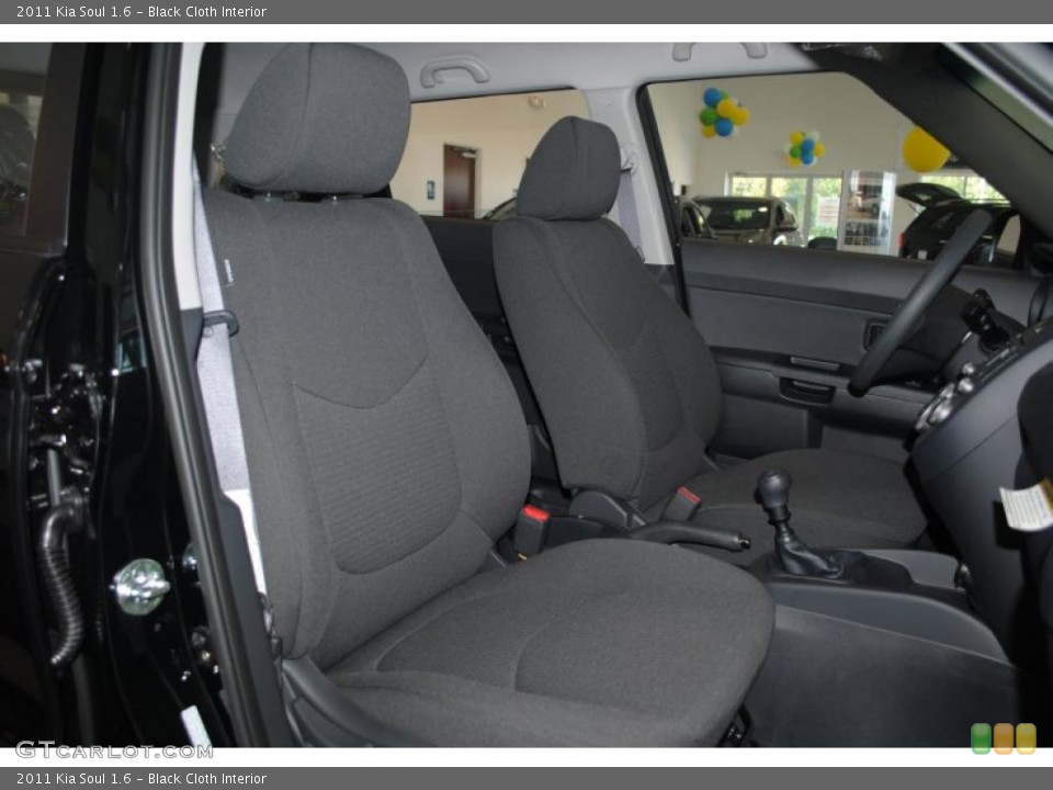 Black Cloth Interior Photo for the 2011 Kia Soul 1.6 #39199923