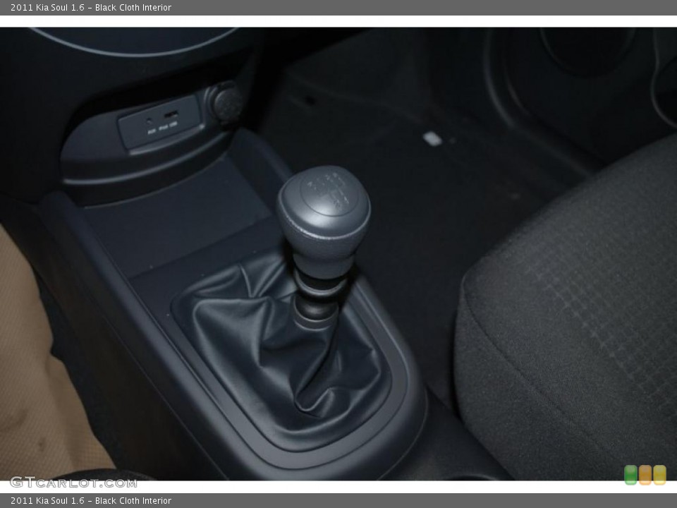 Black Cloth Interior Transmission for the 2011 Kia Soul 1.6 #39200087