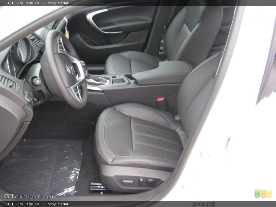 Ebony Interior Photo for the 2011 Buick Regal CXL #39201031