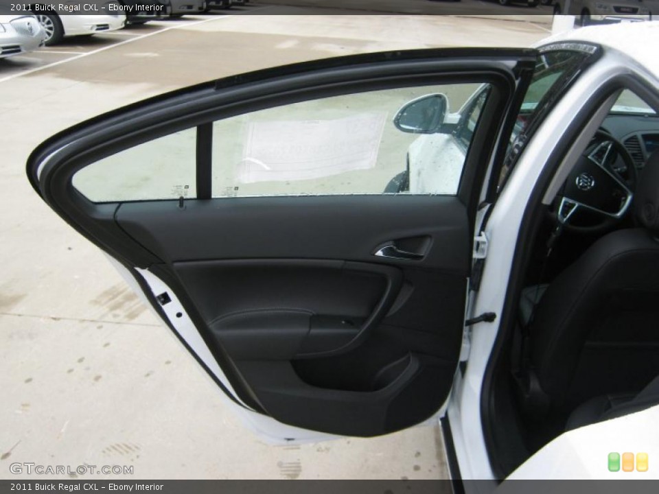 Ebony Interior Door Panel for the 2011 Buick Regal CXL #39201111