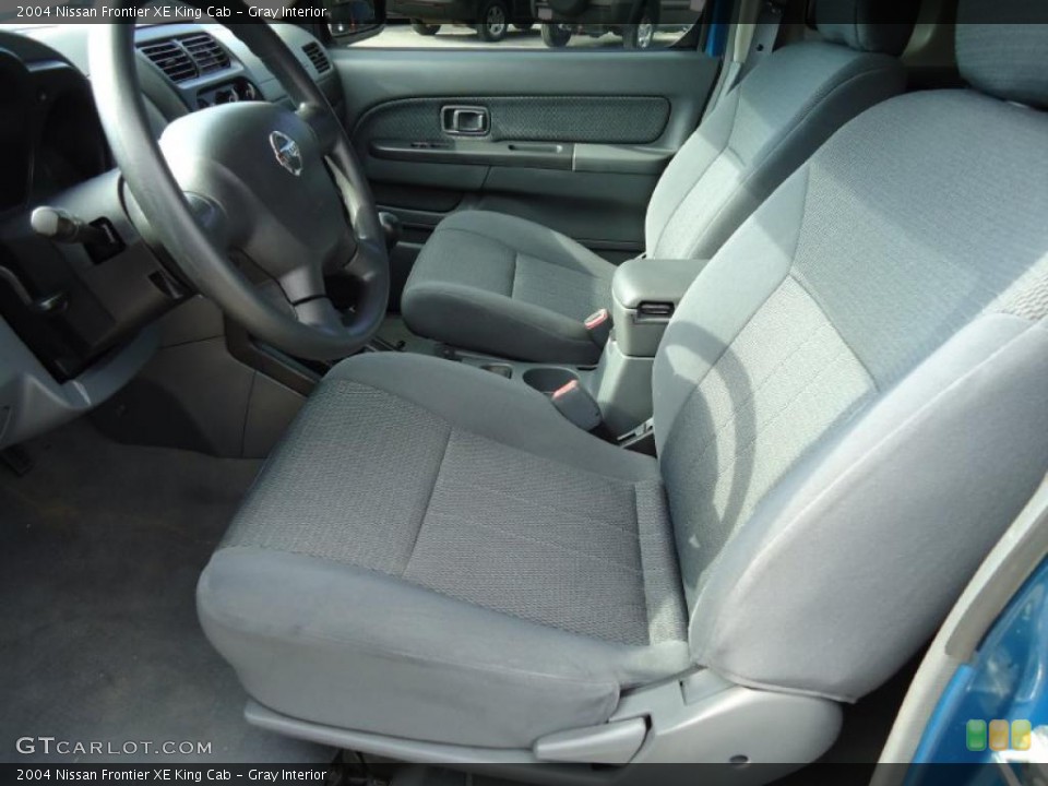 Gray Interior Photo for the 2004 Nissan Frontier XE King Cab #39201431