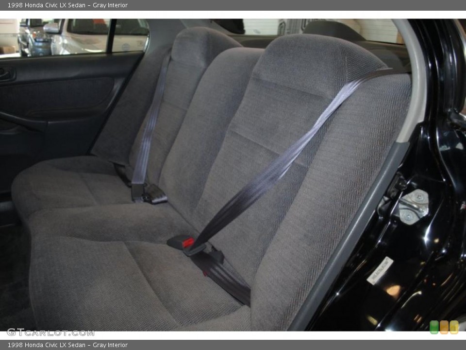 Gray Interior Photo for the 1998 Honda Civic LX Sedan #39201759