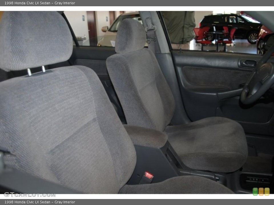 Gray Interior Photo for the 1998 Honda Civic LX Sedan #39201807