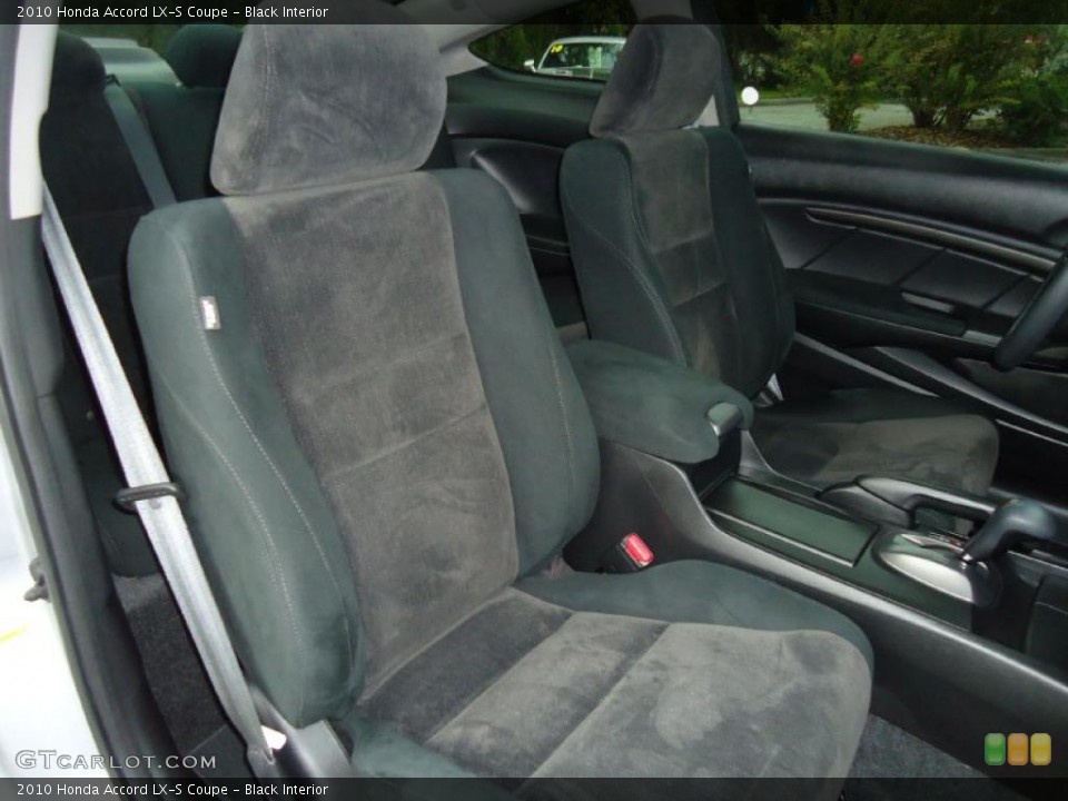 Black Interior Photo for the 2010 Honda Accord LX-S Coupe #39202676