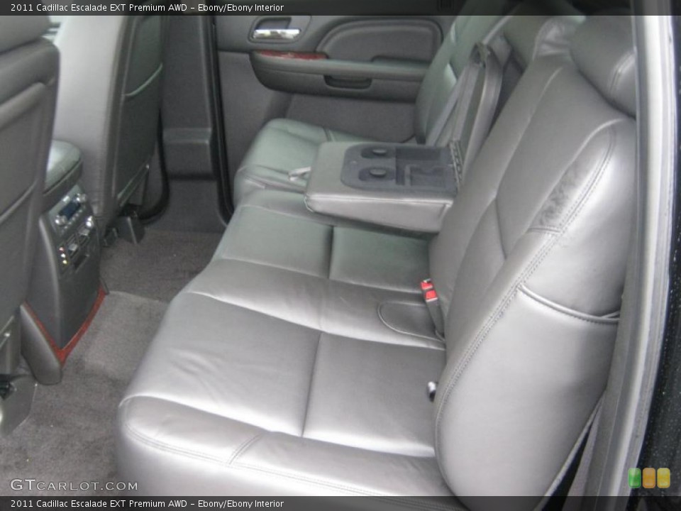 Ebony/Ebony Interior Photo for the 2011 Cadillac Escalade EXT Premium AWD #39203311