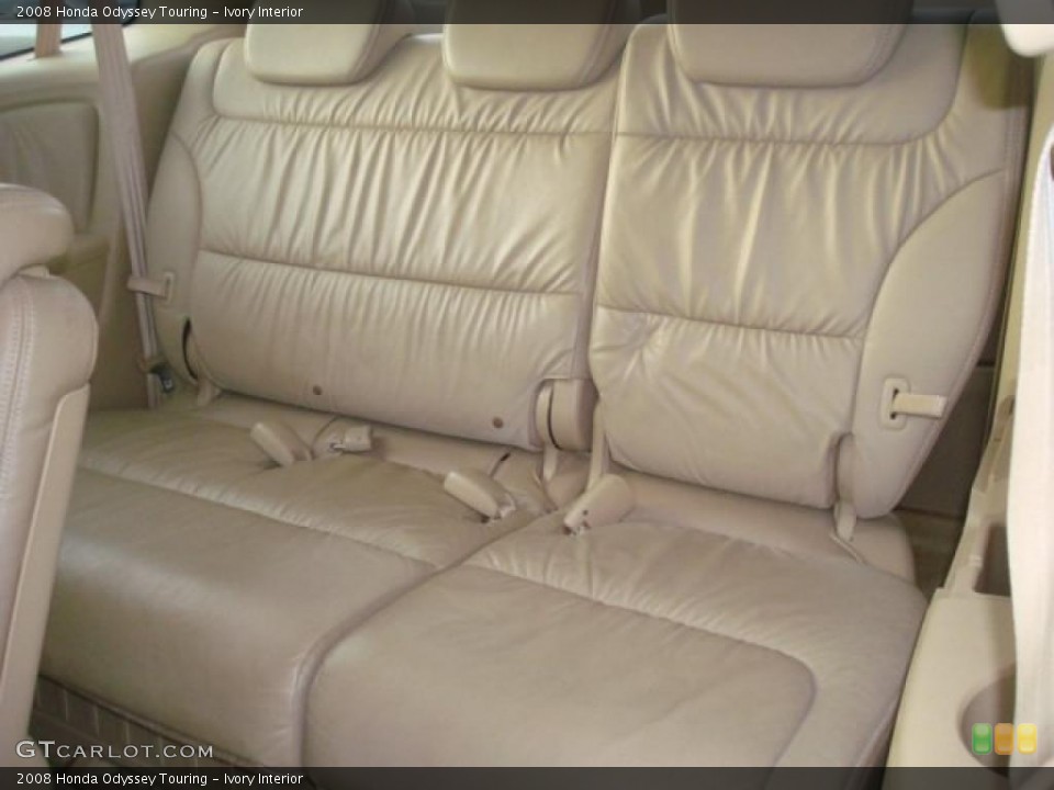Ivory Interior Photo for the 2008 Honda Odyssey Touring #39204603