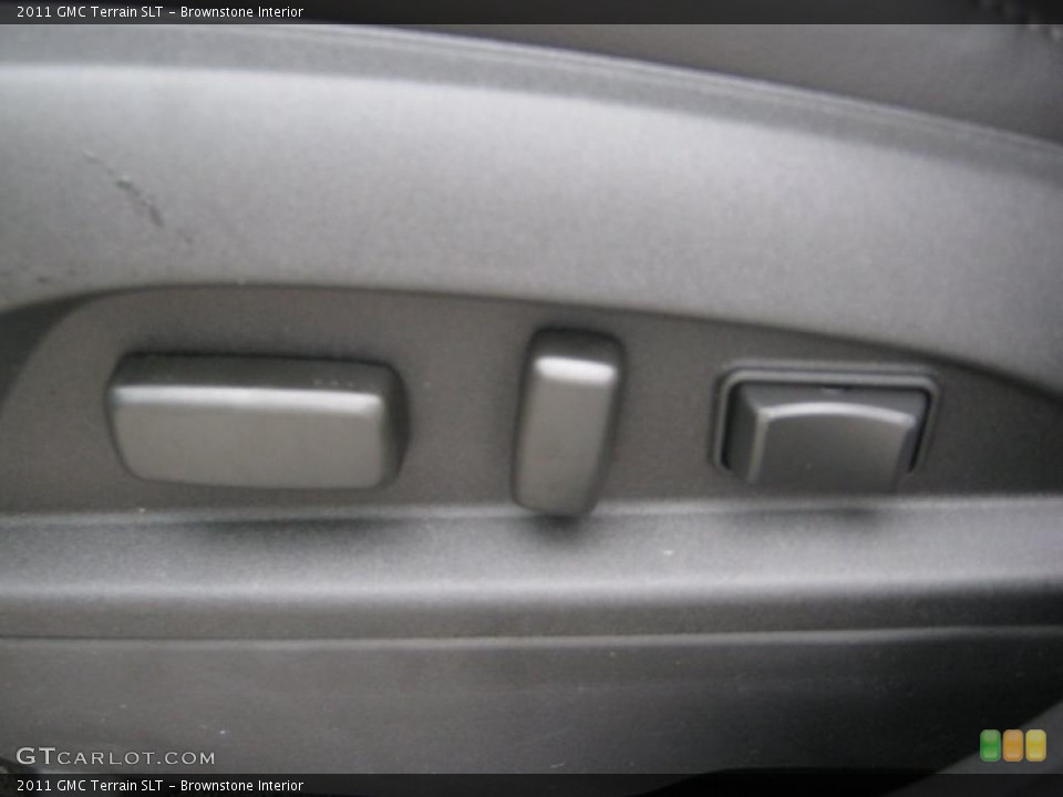 Brownstone Interior Controls for the 2011 GMC Terrain SLT #39205720