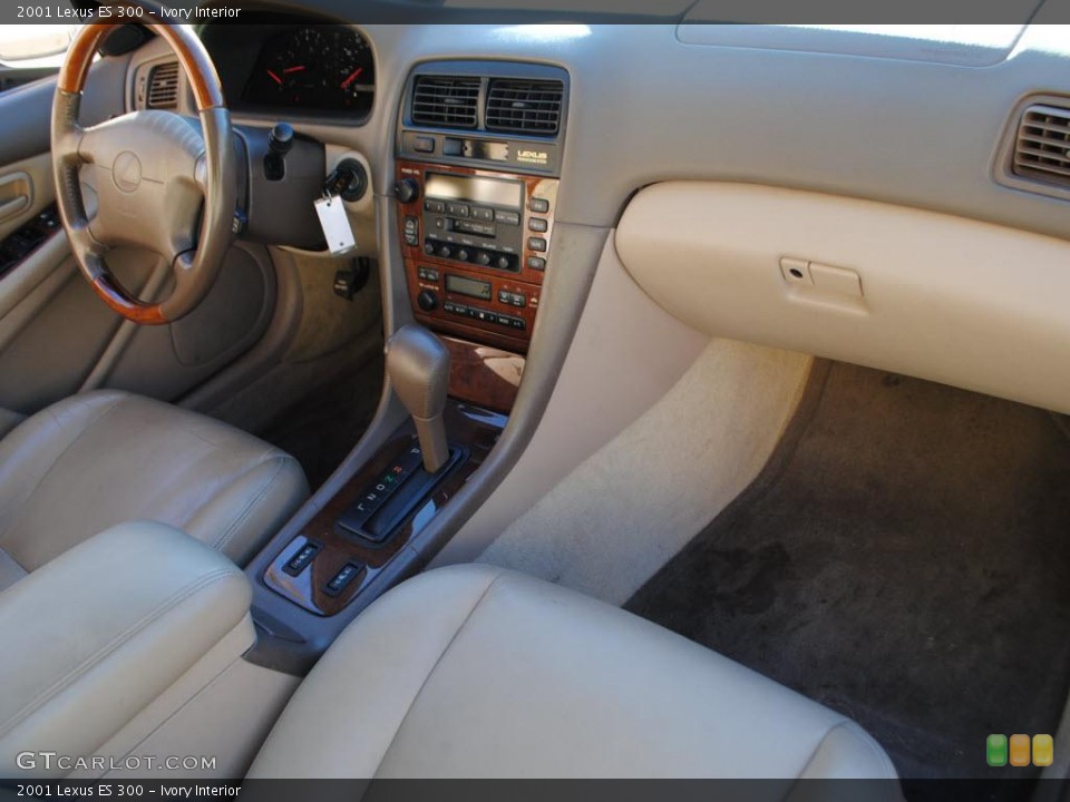 Ivory Interior Dashboard for the 2001 Lexus ES 300 #39206822