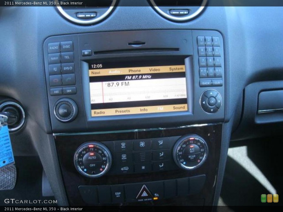 Black Interior Controls for the 2011 Mercedes-Benz ML 350 #39208854